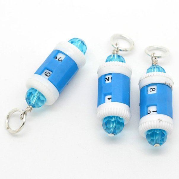 61d4OUT586L._SL1100_