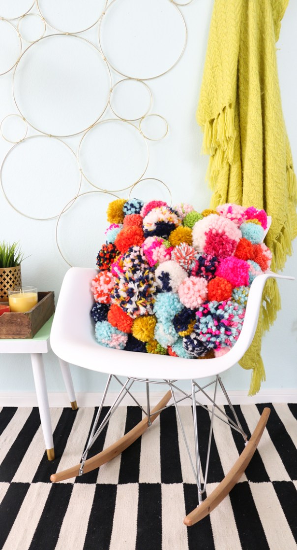 pom pom pillow-16