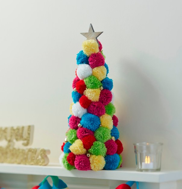 Pom-Pom-Tree-closeup